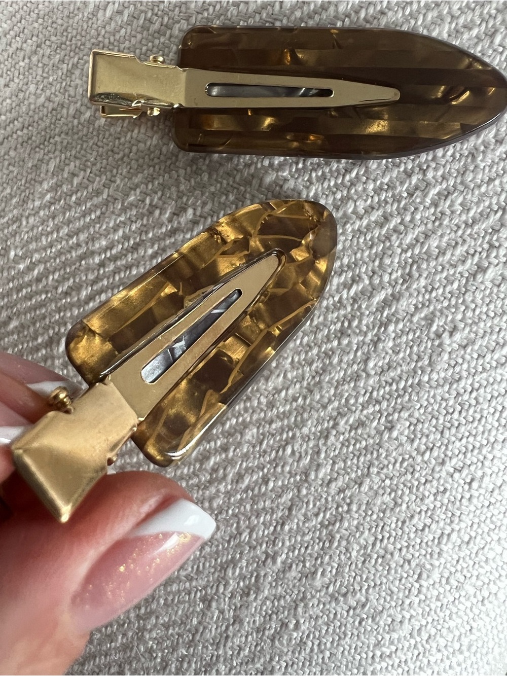 Tortoiseshell Resin Hair Clips - Gold Hardware